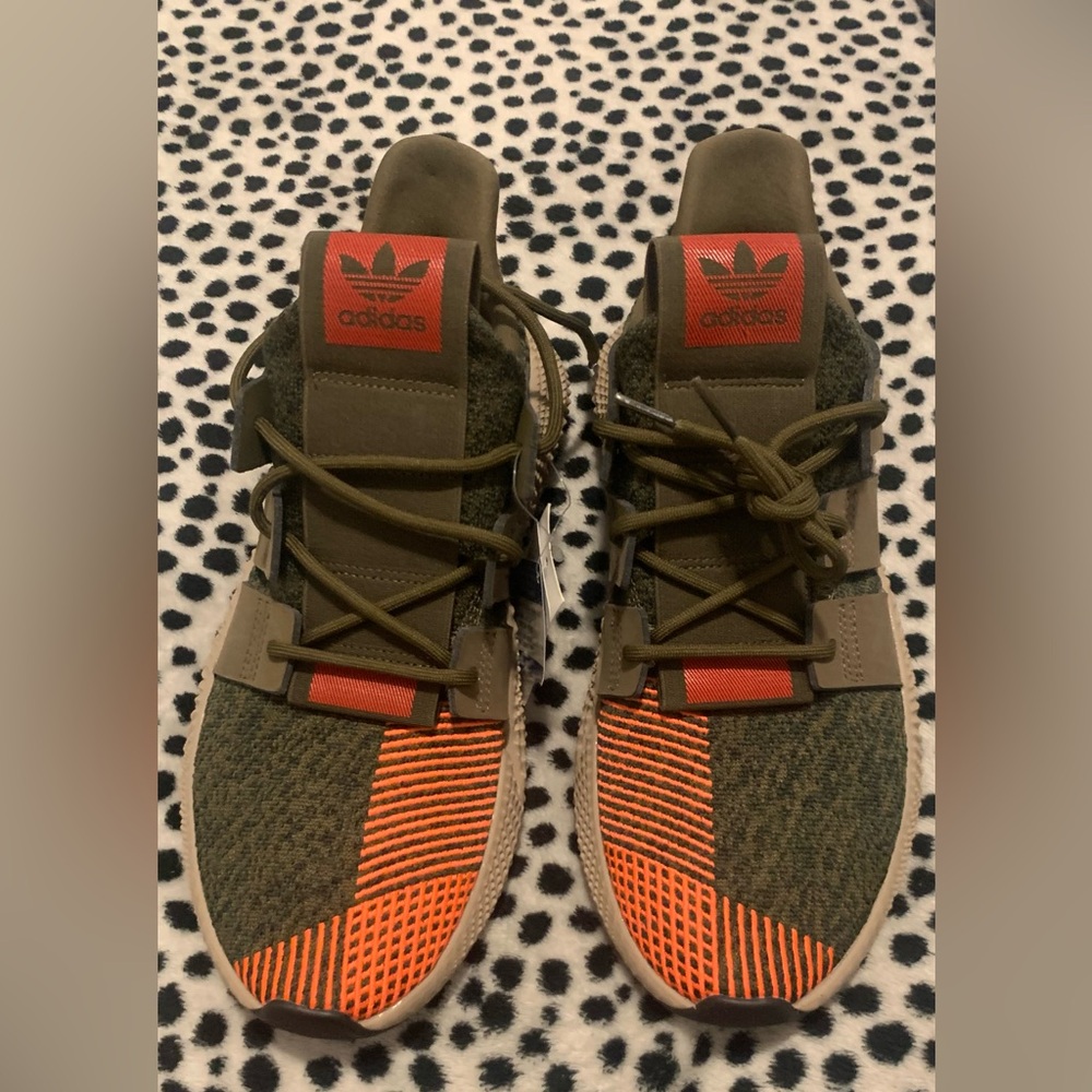 Selling my Adidas prophere brand new size 10